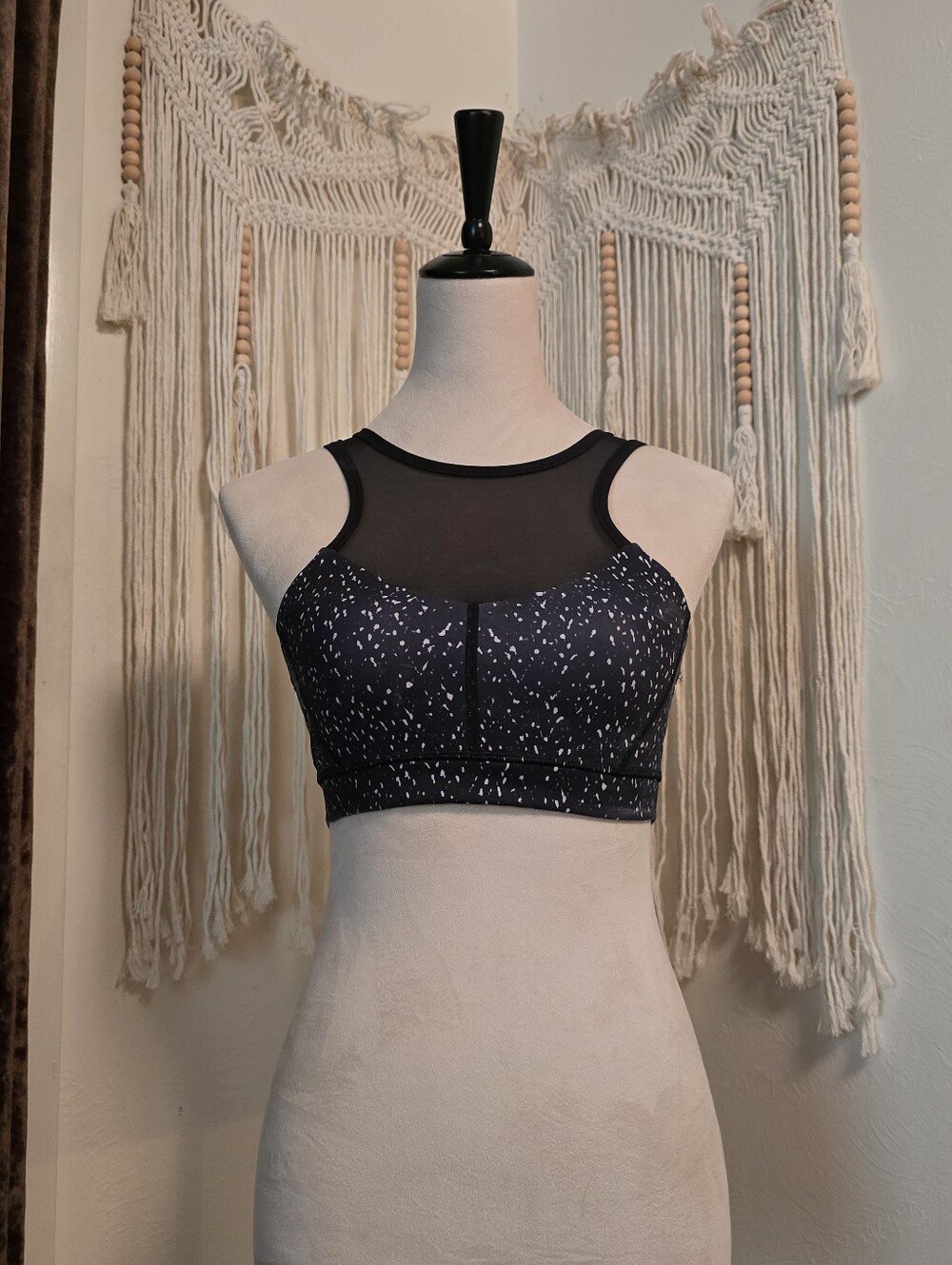 XS Lululemon Athletica Black Speckle Mesh-Panel Sports Bra